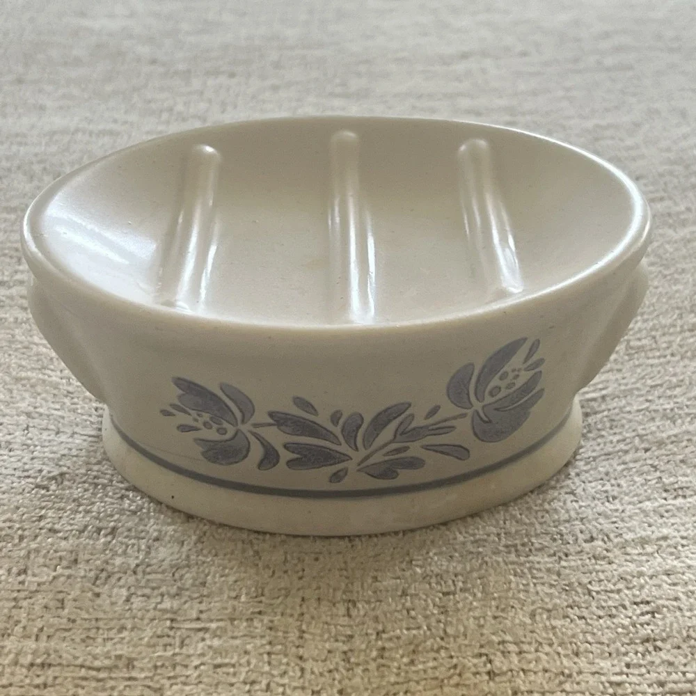 Pfaltzgraff‎ Yorktowne Vintage Stoneware Soap Dish Cottage Core